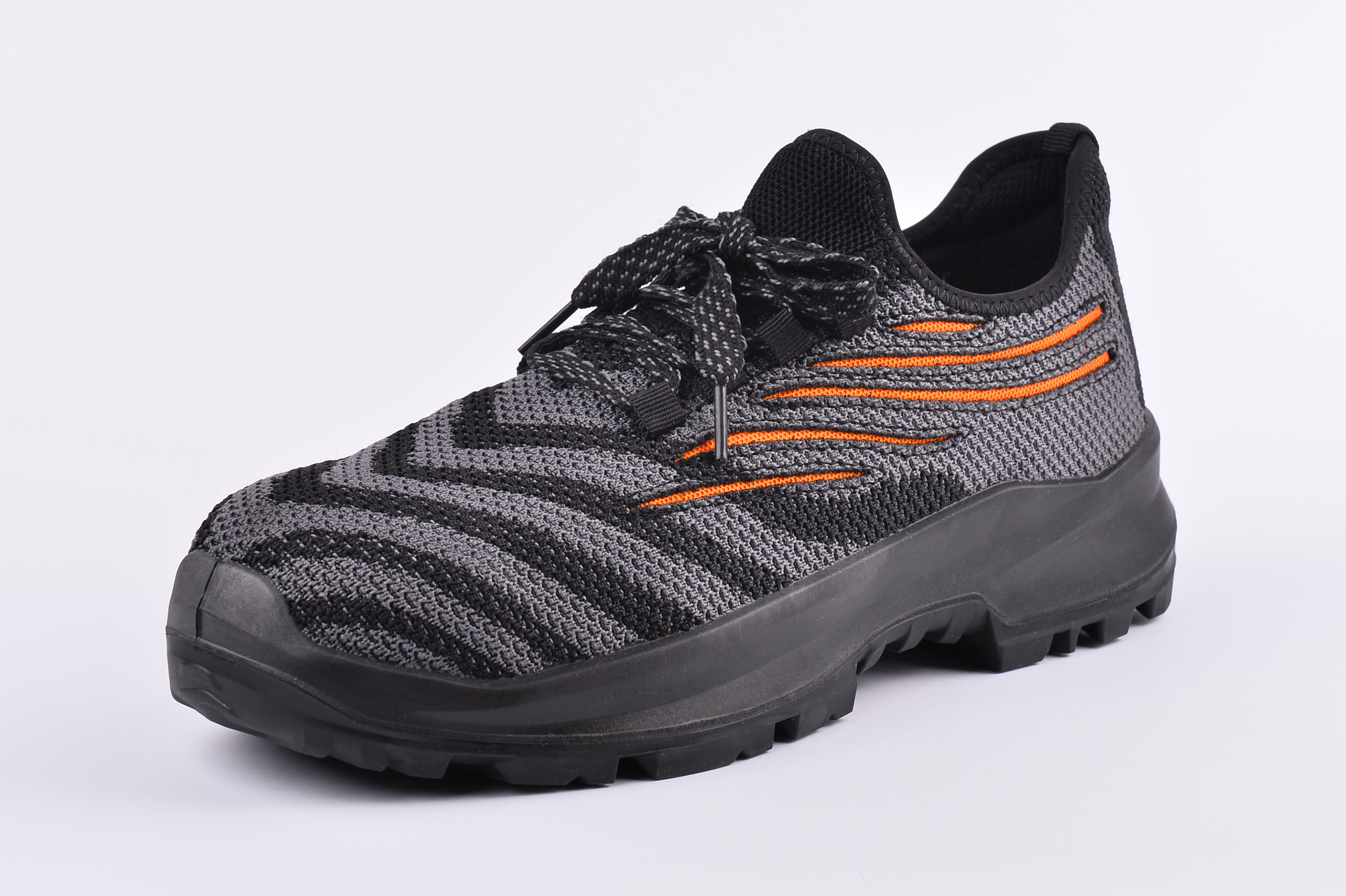 İşçi krossovkaları